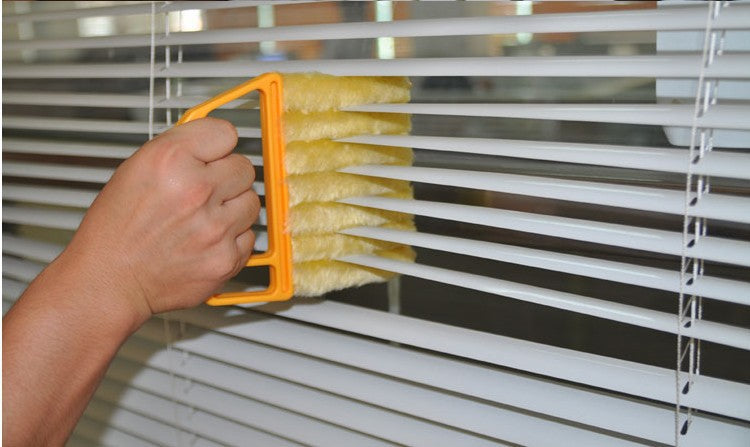 Quick-Swipe Venetian Blind Cleaner
